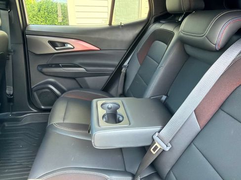 Used 2024 Chevrolet Equinox EV RS FWD image 55