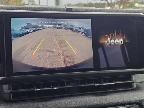 Used 2024 Jeep Wrangler Sport S image 11