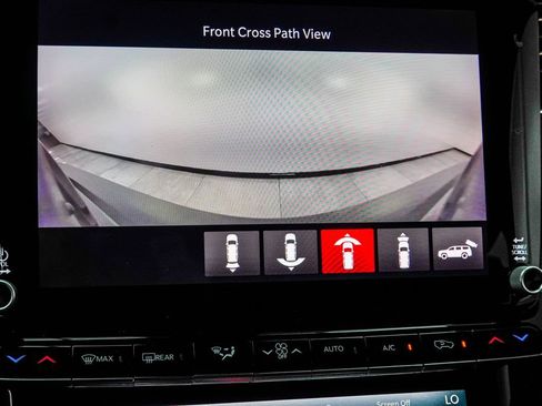 Used 2023 Jeep Grand Wagoneer Series III w/ Rear Seat Video Group 1 AWD/4WD image 29
