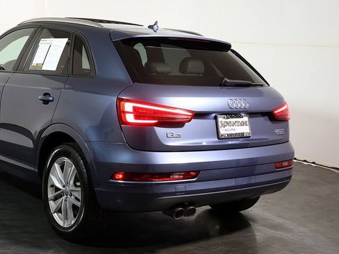 Used 2018 Audi Q3 2.0T Premium w/ Convenience Package AWD/4WD image 11