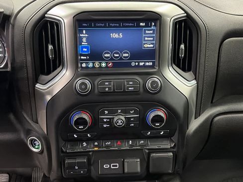 Used 2021 Chevrolet Silverado 1500 RST image 11