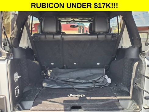 Used 2017 Jeep Wrangler Unlimited Rubicon w/ Cold Weather Group AWD/4WD image 25