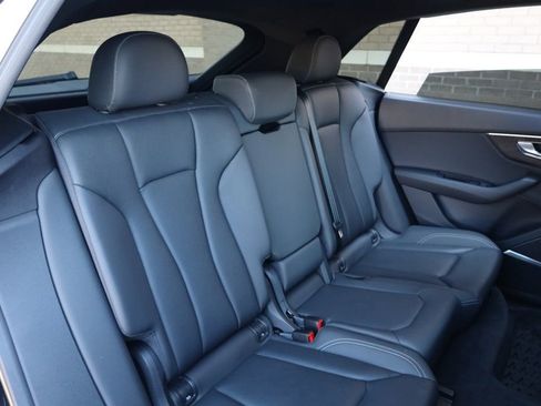 Used 2019 Audi Q8 Prestige image 24