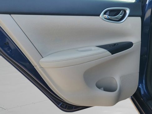 Used 2016 Nissan Sentra SV image 24