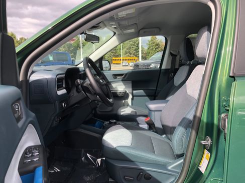 New 2025 Ford Maverick XLT w/ XLT Luxury Package image 21