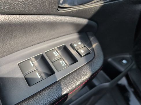 Used 2025 Honda Ridgeline Black Edition image 10