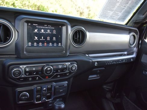 Used 2023 Jeep Wrangler Unlimited Sport AWD/4WD image 20