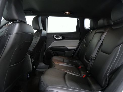 Used 2025 Jeep Compass Limited AWD/4WD image 24