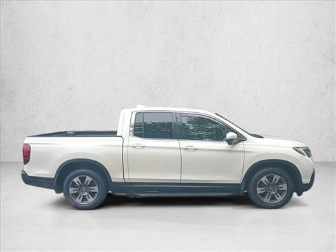 Used 2017 Honda Ridgeline RTL-T image 4