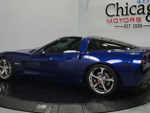 Used 2007 Chevrolet Corvette Coupe w/ Performance Package RWD image 7