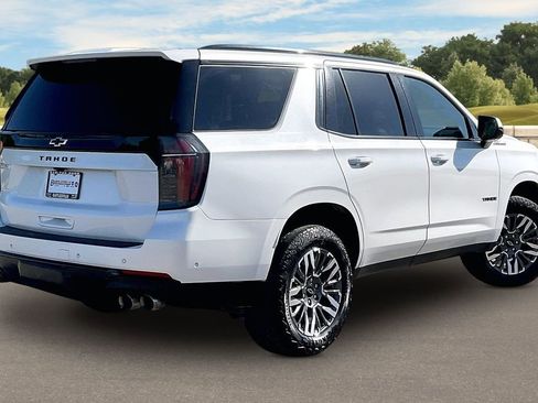 Used 2025 Chevrolet Tahoe Z71 AWD/4WD image 12