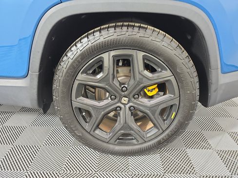 Used 2022 Rivian R1T Adventure AWD/4WD image 10