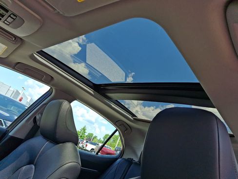 Certified 2018 Toyota Camry XLE w/ Audio Package FWD image 18