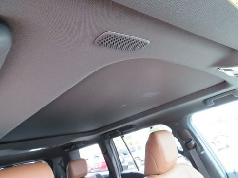 Used 2026 Lexus GX 550 w/ Accessory Package (2T) AWD/4WD image 15