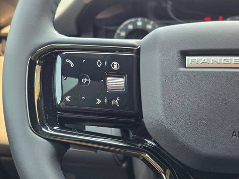 New 2026 Land Rover Range Rover Evoque Hoxton AWD/4WD image 17