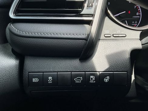 Used 2024 Toyota Camry SE w/ Cold Weather Package FWD image 18