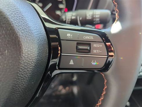 Certified 2025 Honda Pilot TrailSport image 6