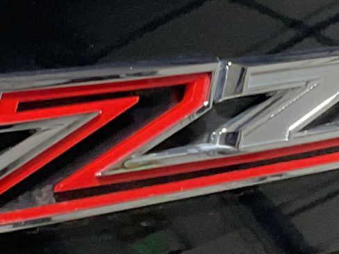 Used 2019 Chevrolet Silverado 1500 LT Trail Boss image 9