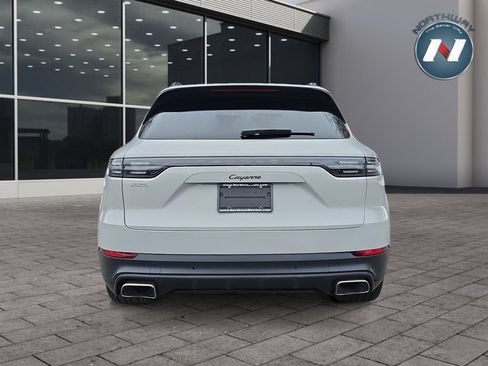 Used 2020 Porsche Cayenne w/ Driver Memory Package AWD/4WD image 4
