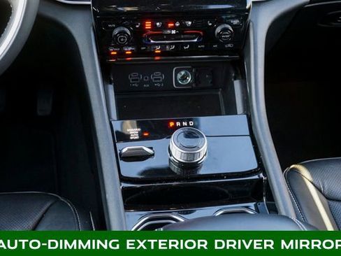 Used 2023 Jeep Grand Cherokee Limited w/ Luxury Tech Group II image 14