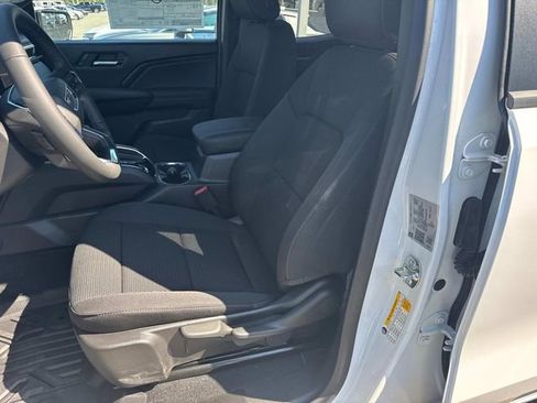 New 2026 GMC Canyon Elevation image 28