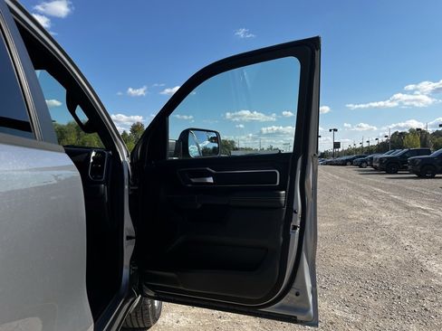 Used 2024 RAM 1500 Big Horn image 31