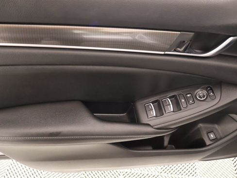 Used 2019 Honda Accord Sport image 14