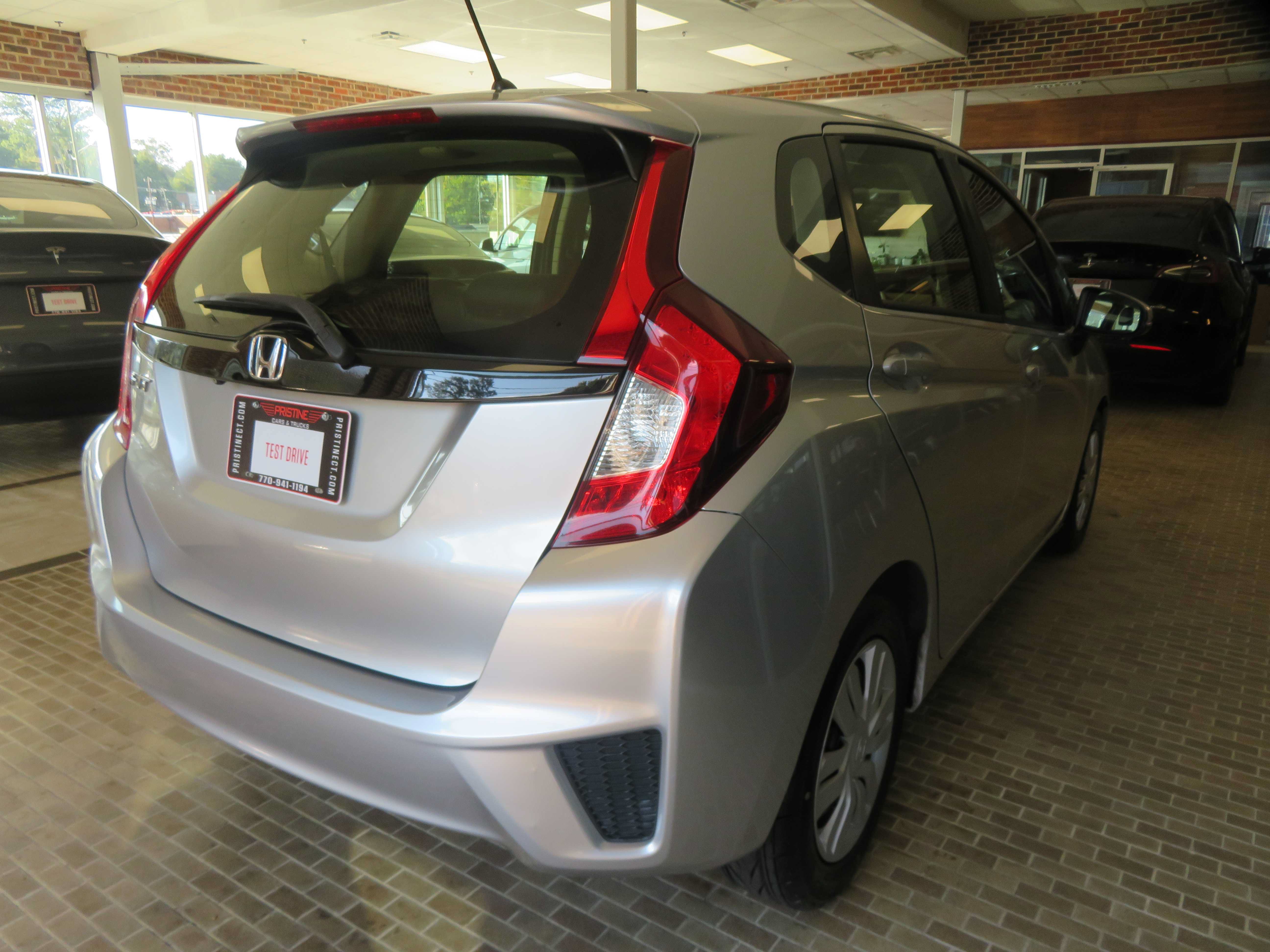 Used 2016 Honda Fit LX image 4
