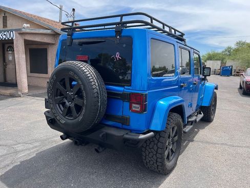Used 2014 Jeep Wrangler Unlimited Sahara AWD/4WD image 3