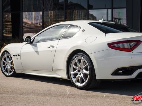 Used 2017 Maserati GranTurismo Sport image 52