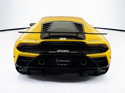 Used 2020 Lamborghini Huracan EVO RWD image 6