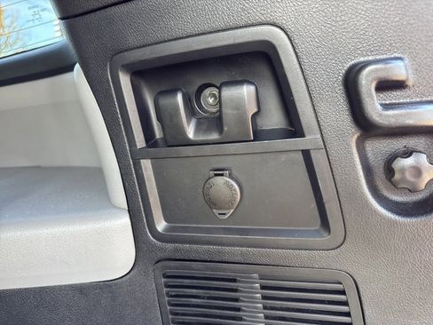 Used 2017 Toyota Sequoia SR5 image 12