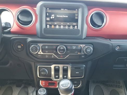 Used 2019 Jeep Wrangler Rubicon image 21