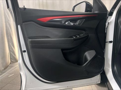 Used 2024 Chevrolet TrailBlazer RS w/ Driver Confidence Package image 9