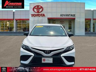 Used 2024 Toyota Camry SE w/ Cold Weather Package FWD video 2