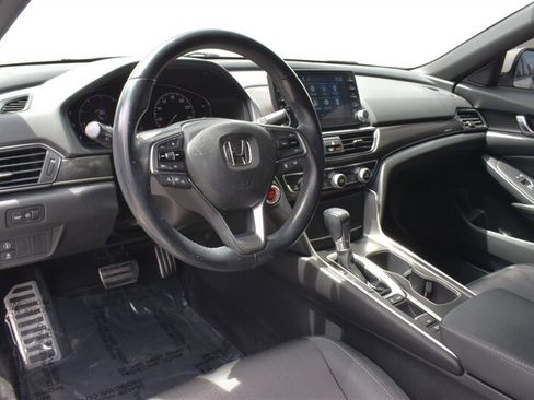 Used 2020 Honda Accord Sport image 3