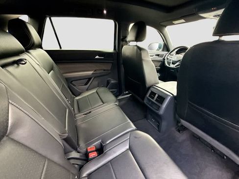 Used 2022 Volkswagen Atlas Cross Sport SEL R-Line AWD/4WD image 26