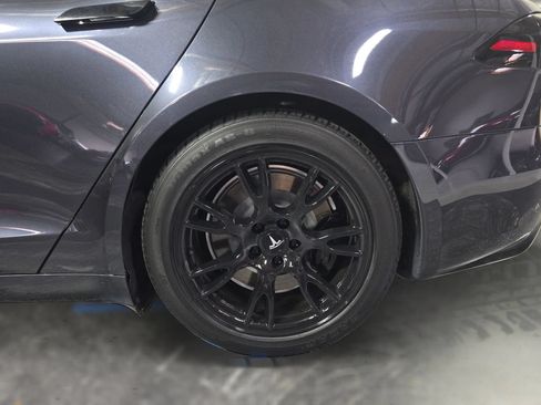 Used 2024 Tesla Model S AWD/4WD image 19