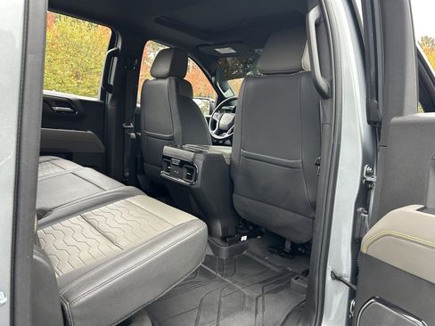 Used 2023 Chevrolet Silverado 1500 ZR2 w/ Technology Package image 54