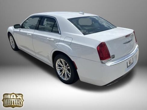 Used 2020 Chrysler 300 Touring L w/ Quick Order Package 2EF RWD image 7