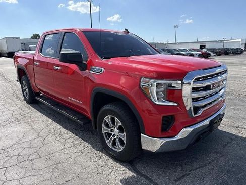 Used 2021 GMC Sierra 1500 4x4 Crew Cab w/ Sierra Value Package image 1