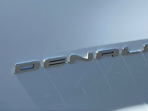 Used 2024 GMC Acadia Denali w/ Super Cruise Package AWD/4WD image 11