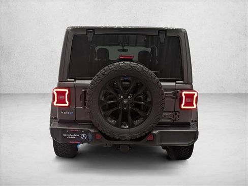 Used 2022 Jeep Wrangler Unlimited Sahara w/ Cold Weather Group image 7