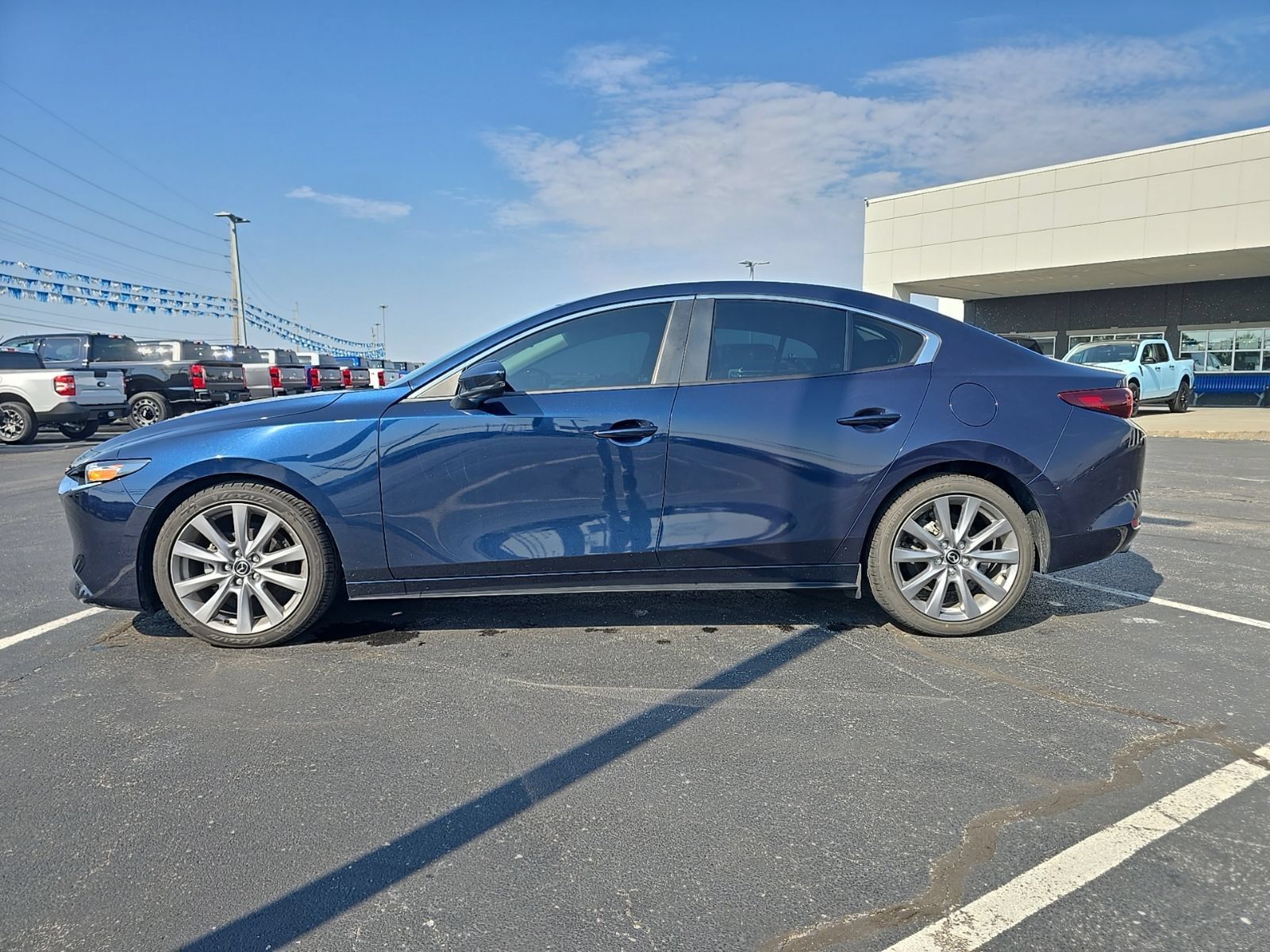 Used 2022 MAZDA MAZDA3 s FWD image 6