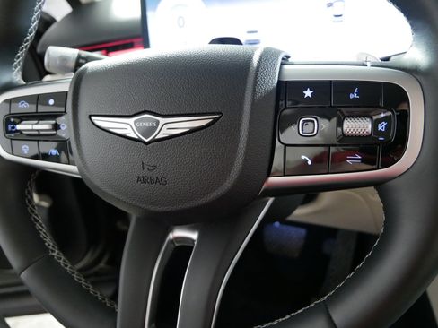 Certified 2026 Genesis GV70 2.5T AWD/4WD image 25