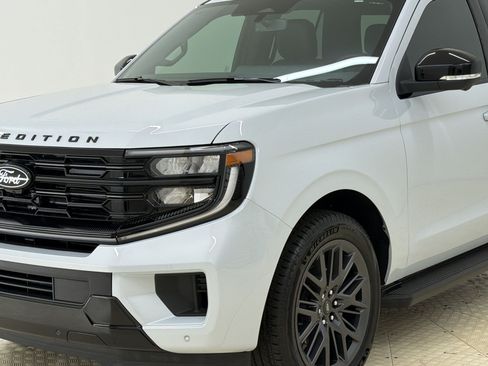 Used 2026 Ford Expedition Max Platinum w/ Stealth Appearance Package AWD/4WD image 24