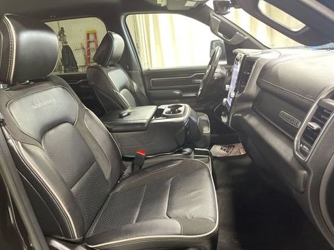 Used 2024 RAM 1500 Laramie AWD/4WD image 25