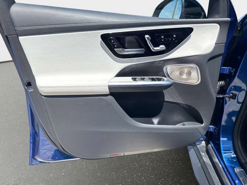 Certified 2023 Mercedes-Benz GLC 300 image 17