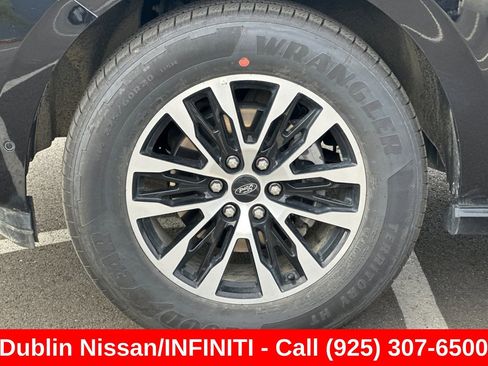 Used 2025 Ford Expedition Max Platinum AWD/4WD image 45