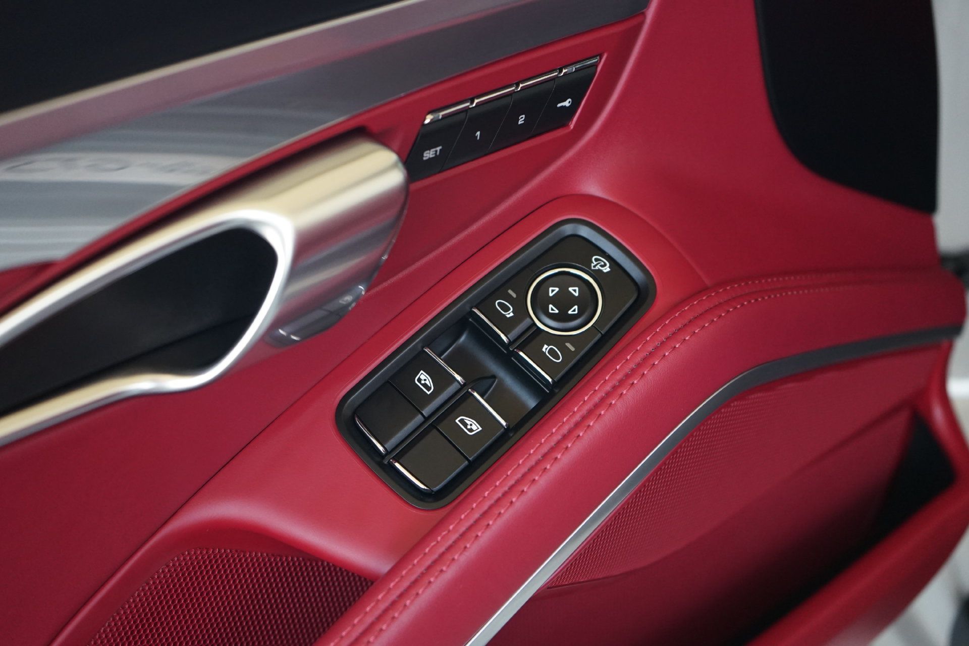 Used 2025 Porsche 718 Boxster GTS RWD image 13